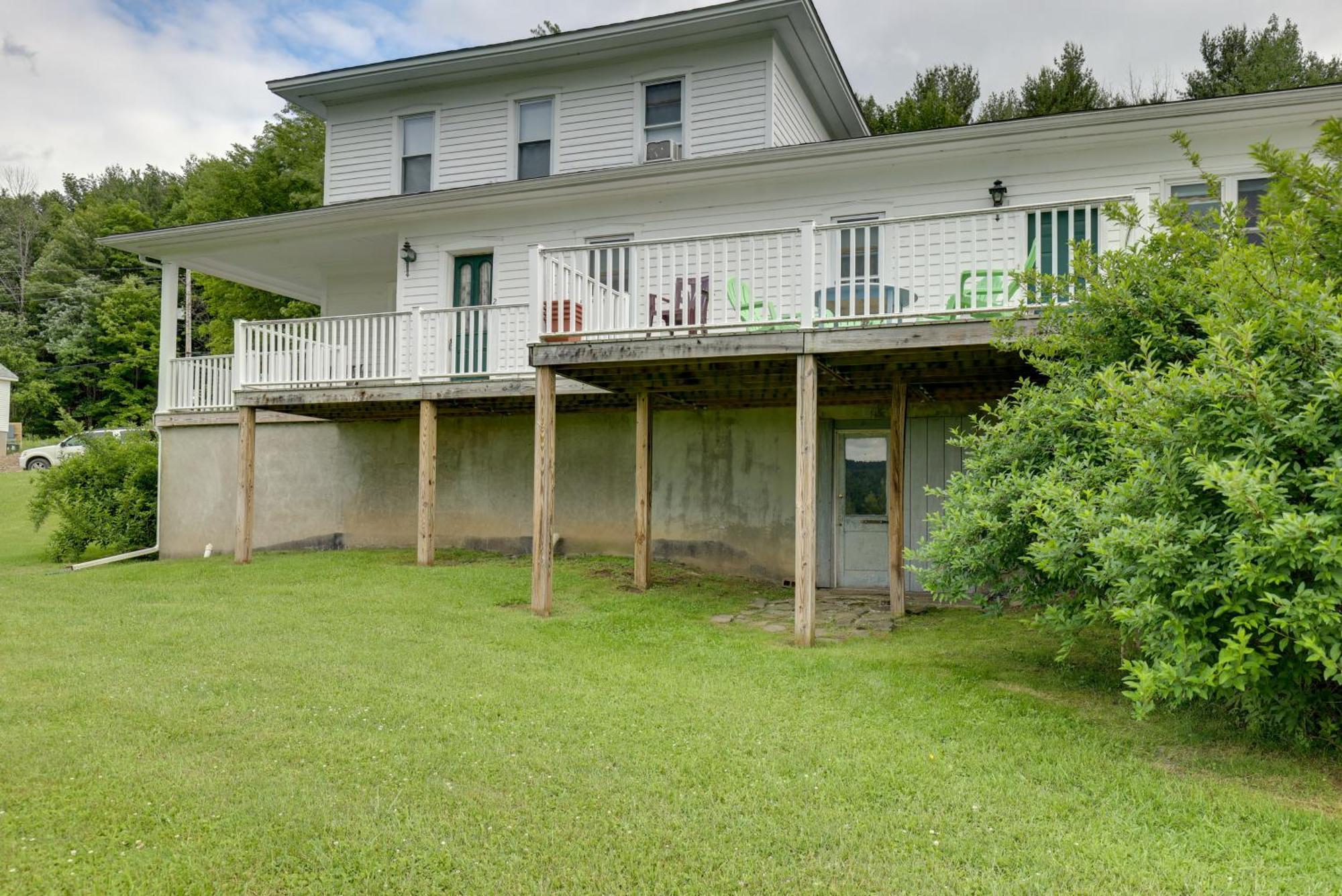 Lawrenceville Apartment With Deck Near Gaming Lands! Exteriör bild