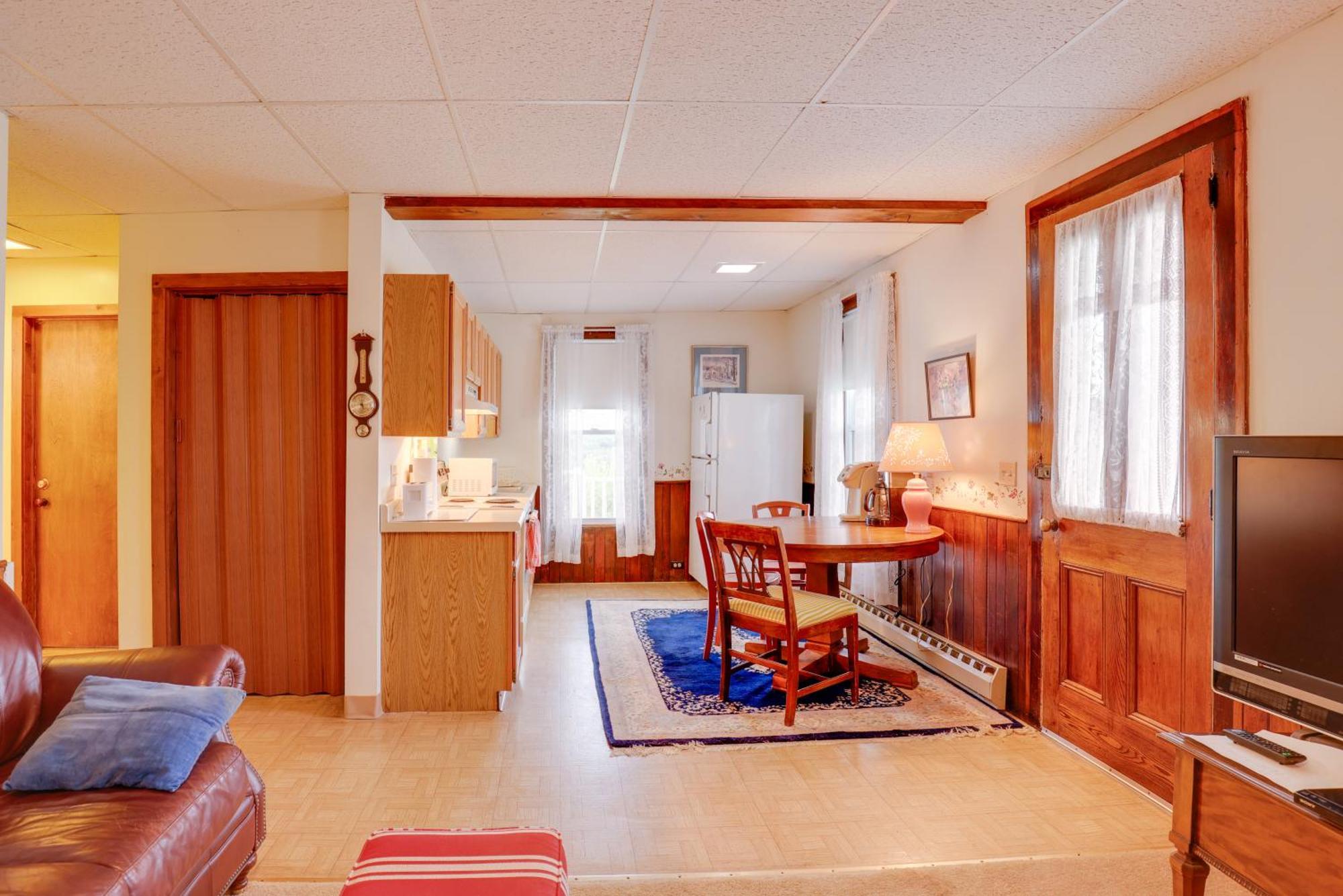 Lawrenceville Apartment With Deck Near Gaming Lands! Exteriör bild